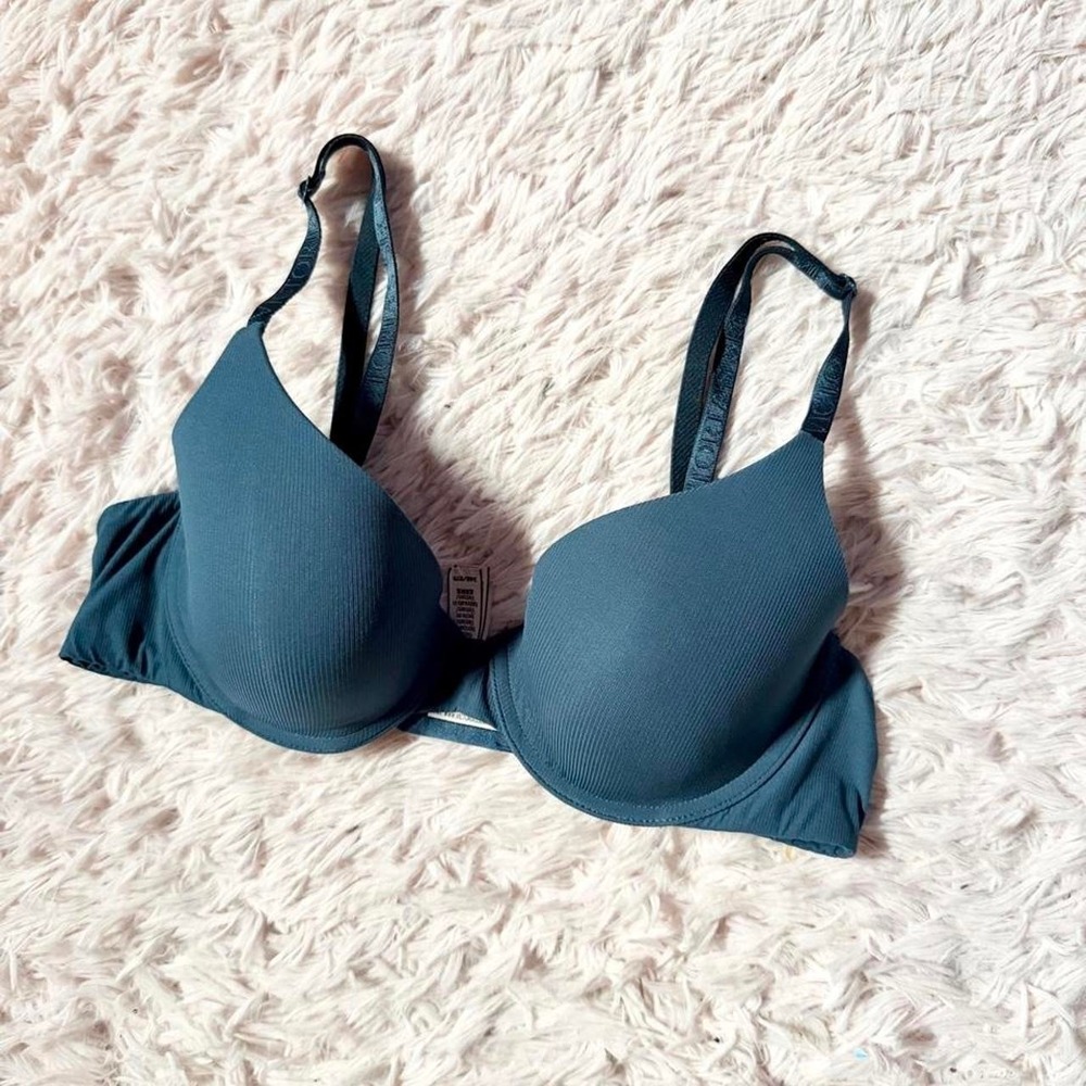 Victorias Secret Ribbed Classic Soft Casual  Demi Padded Underwire Bra Women 34B